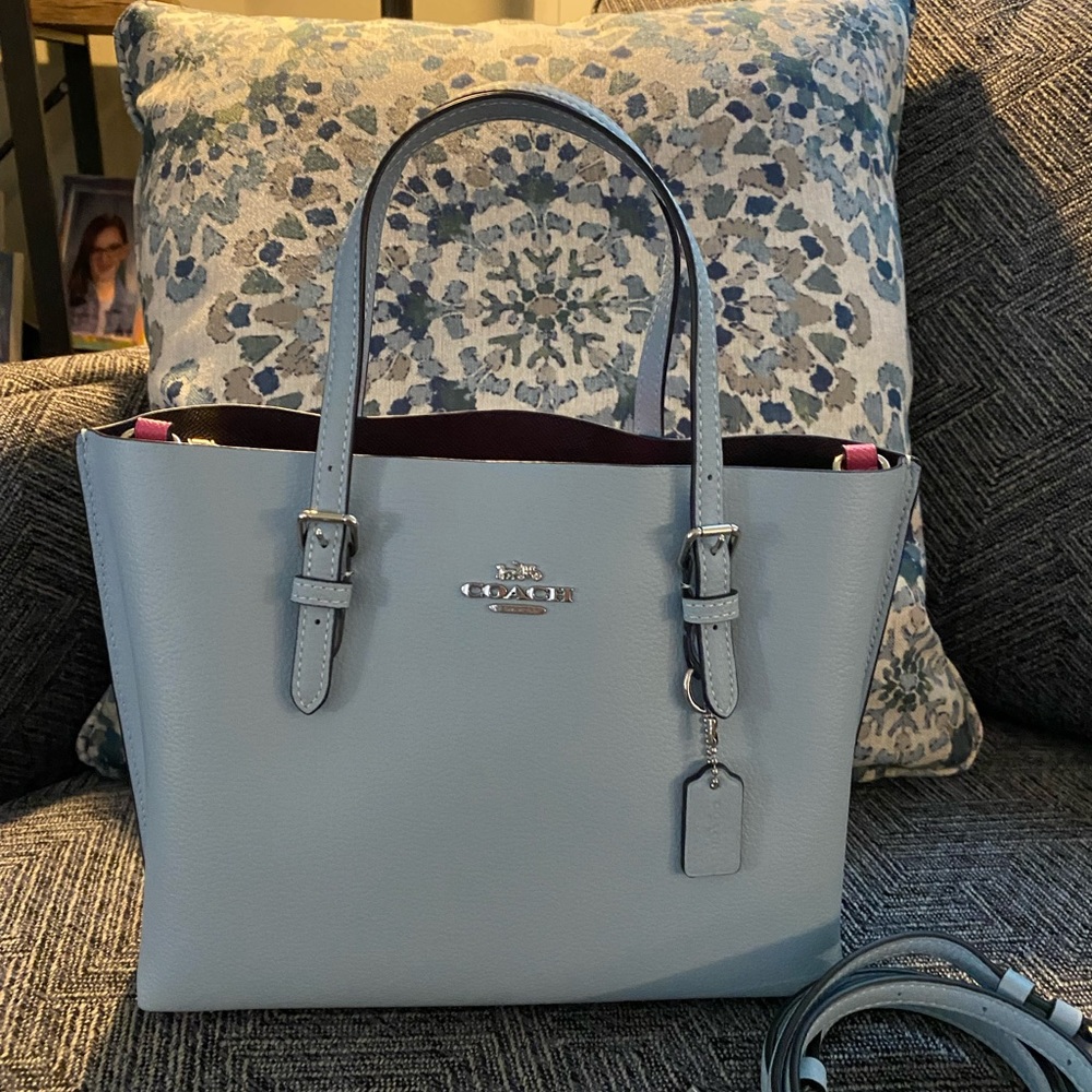 Coach Mollie 25 Leather Tote C4084 NWOT